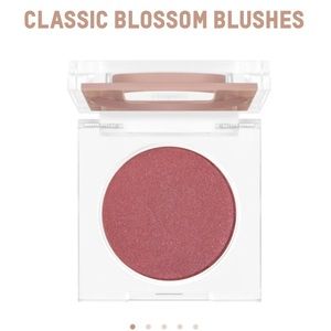 ⭐️⭐️⭐️KKW BEAUTY— KARMA ⭐️⭐️⭐️